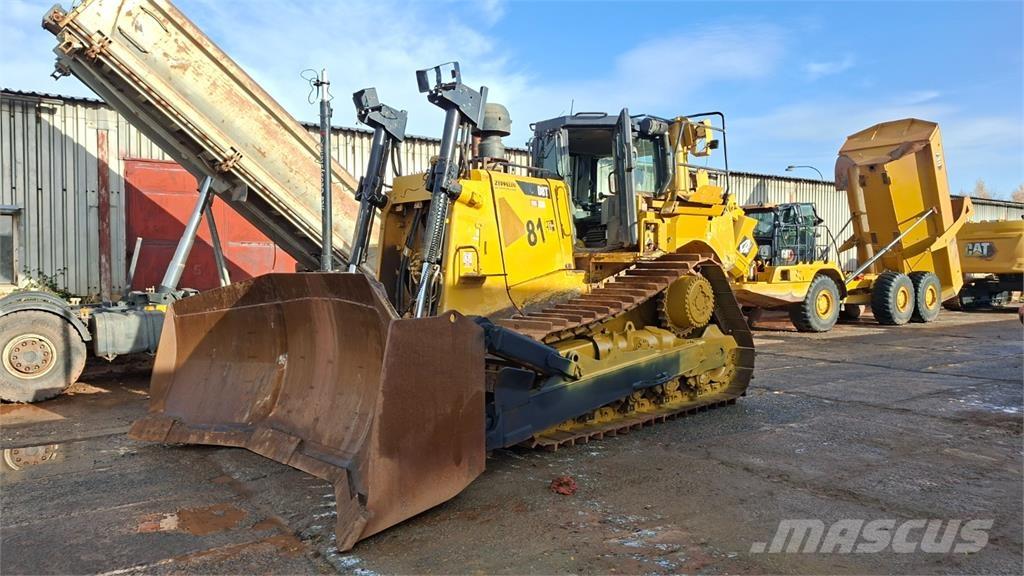 CAT D8T Muu
