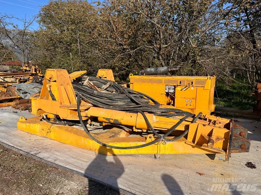 Bauer BV 1300 Puurtorude tehnika