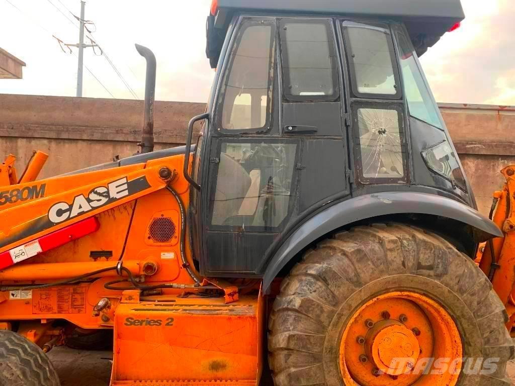 CASE 580 M Ekskavaatorlaadurid