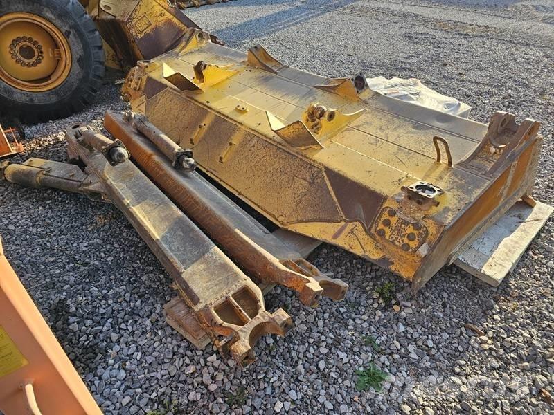 Komatsu D 65 WX-17 Buldooserid