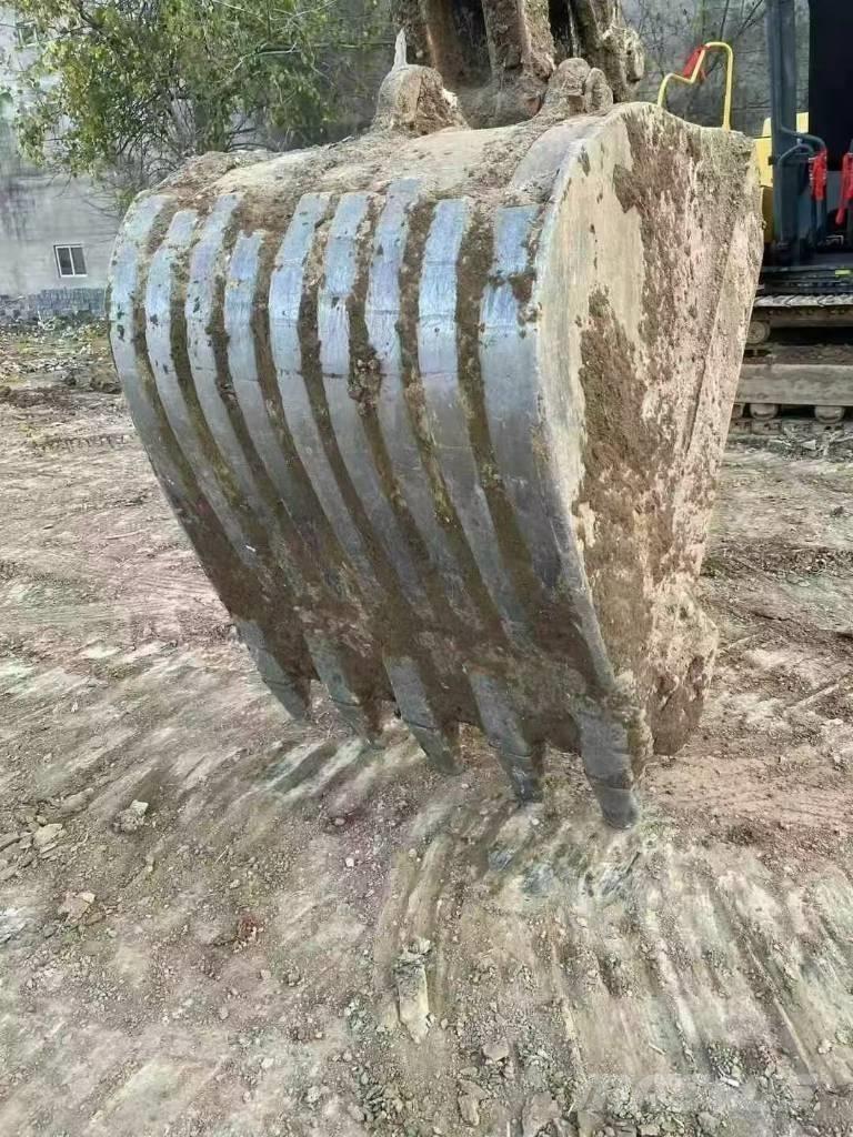 Volvo EC 350DL Roomikekskavaatorid