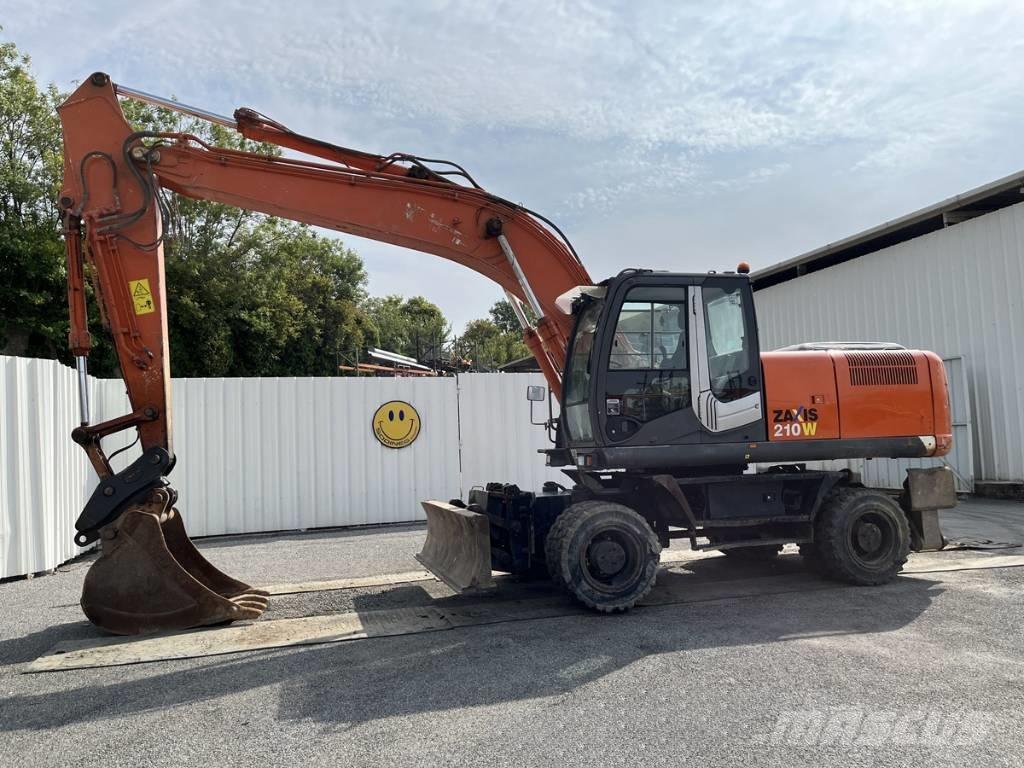 Hitachi ZX210W-3 Ratasekskavaatorid