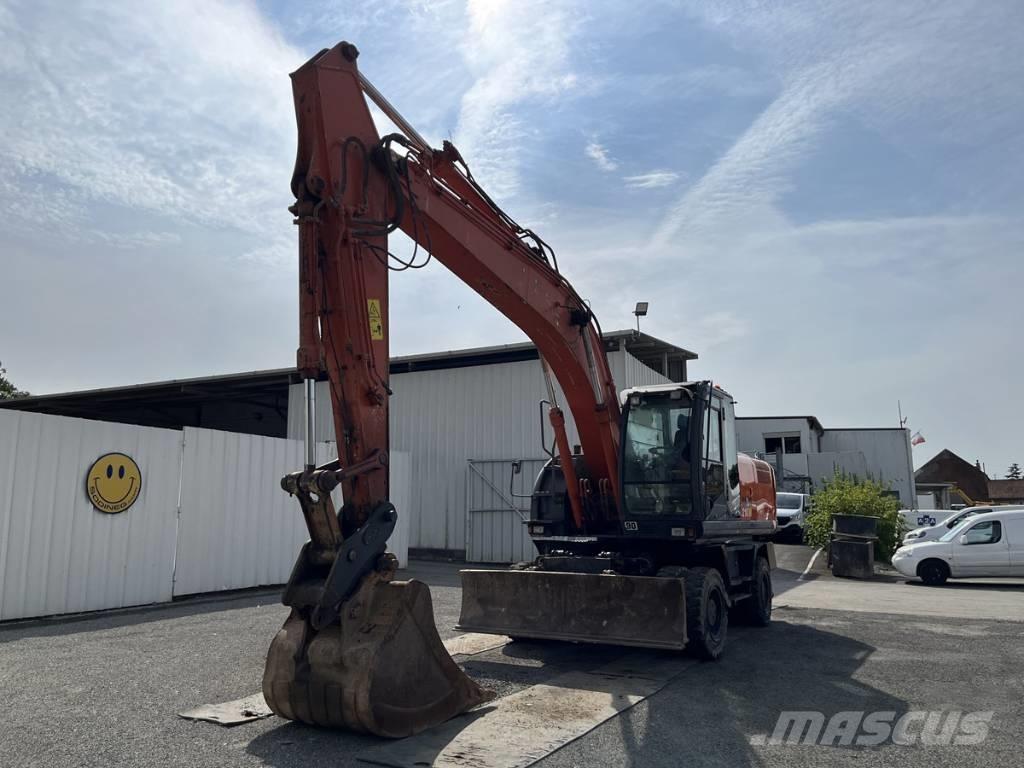 Hitachi ZX210W-3 Ratasekskavaatorid