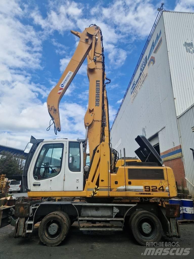 Liebherr A924C Materjalikäitlusmasinad