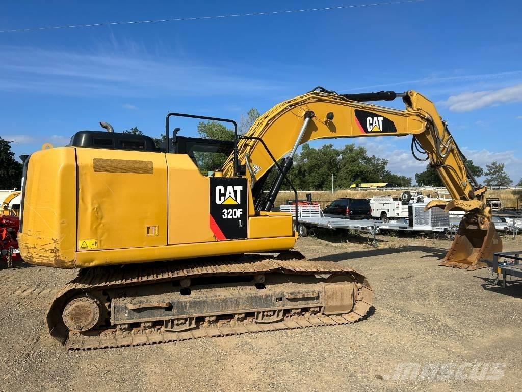 CAT 320 FL Roomikekskavaatorid