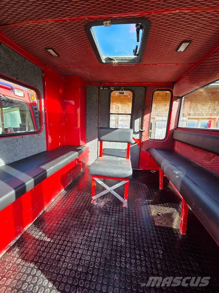  Pistenbully 300 DD Lumekoristusmasinad