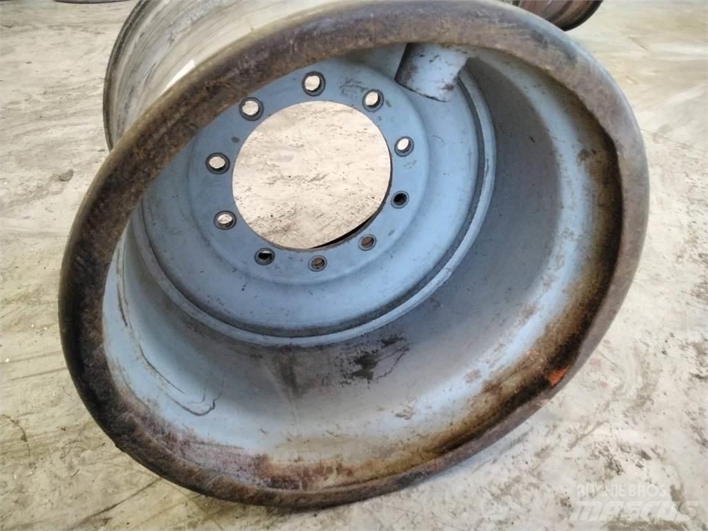 Valmet 860 24x26,5 Rehvid, rattad ja veljed