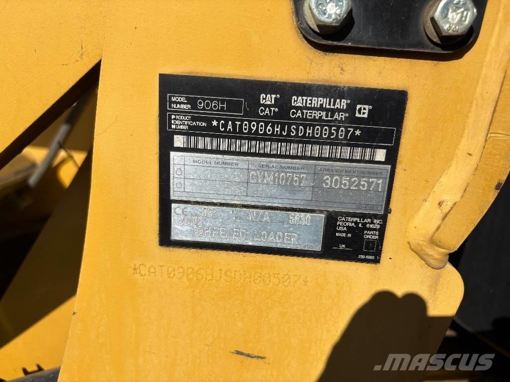 CAT 906 H Rataslaadurid