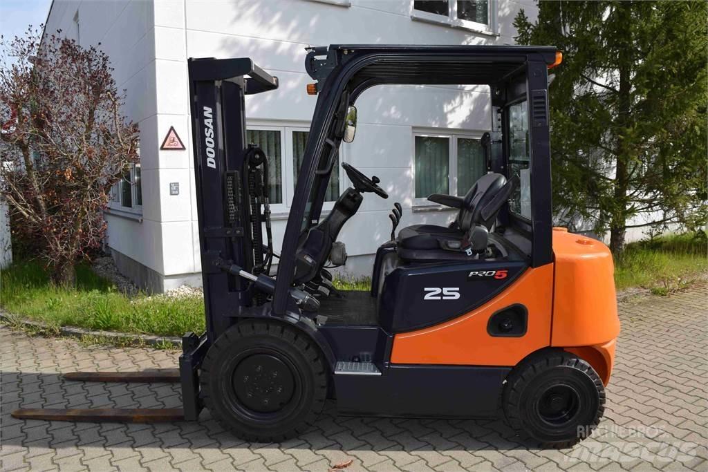 Doosan D 25 S-5 Diiseltõstukid