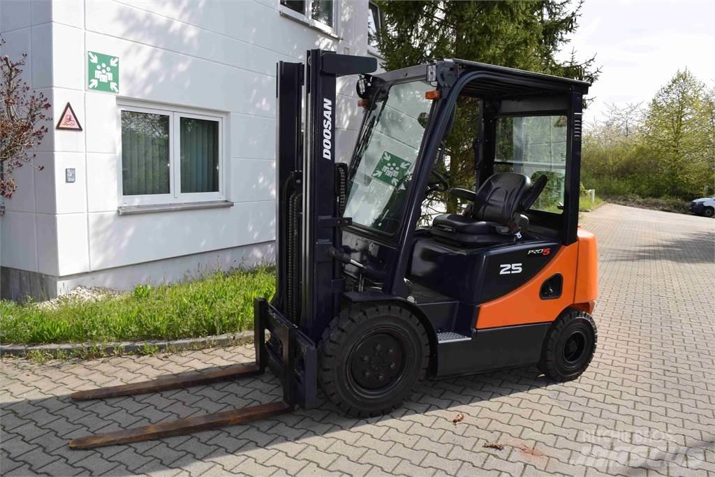 Doosan D 25 S-5 Diiseltõstukid