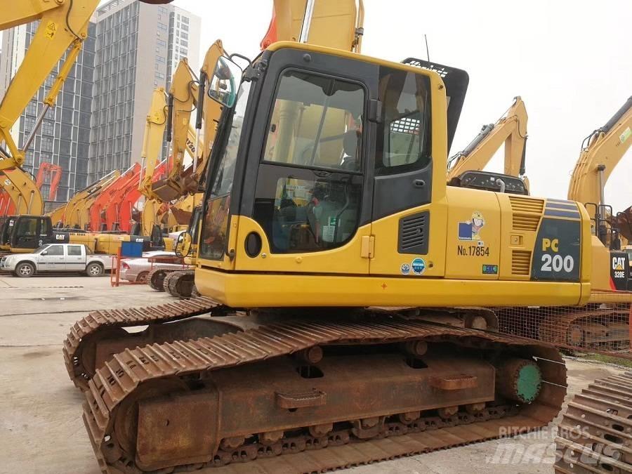 Komatsu pc200-8 Roomikekskavaatorid