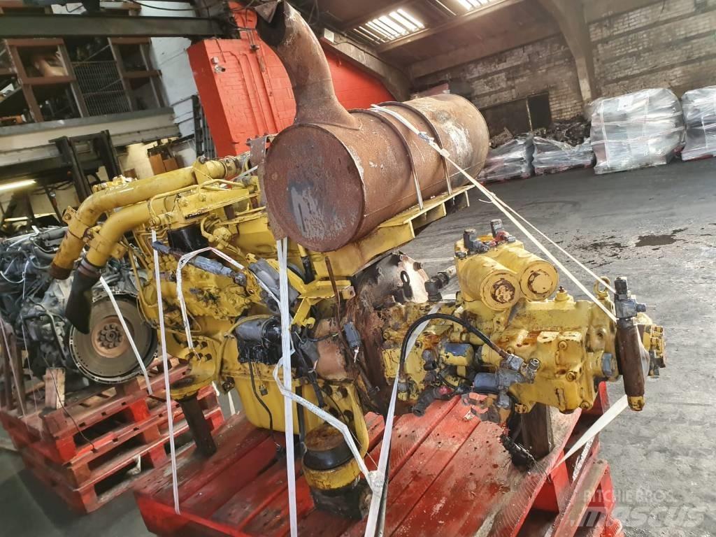 Komatsu SA6D95L-1 Roomikekskavaatorid