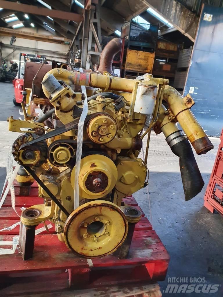 Komatsu SA6D95L-1 Roomikekskavaatorid
