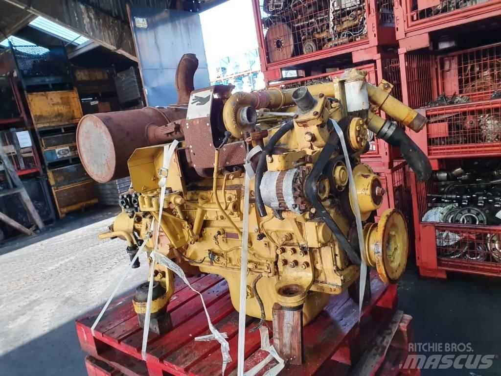 Komatsu SA6D95L-1 Roomikekskavaatorid