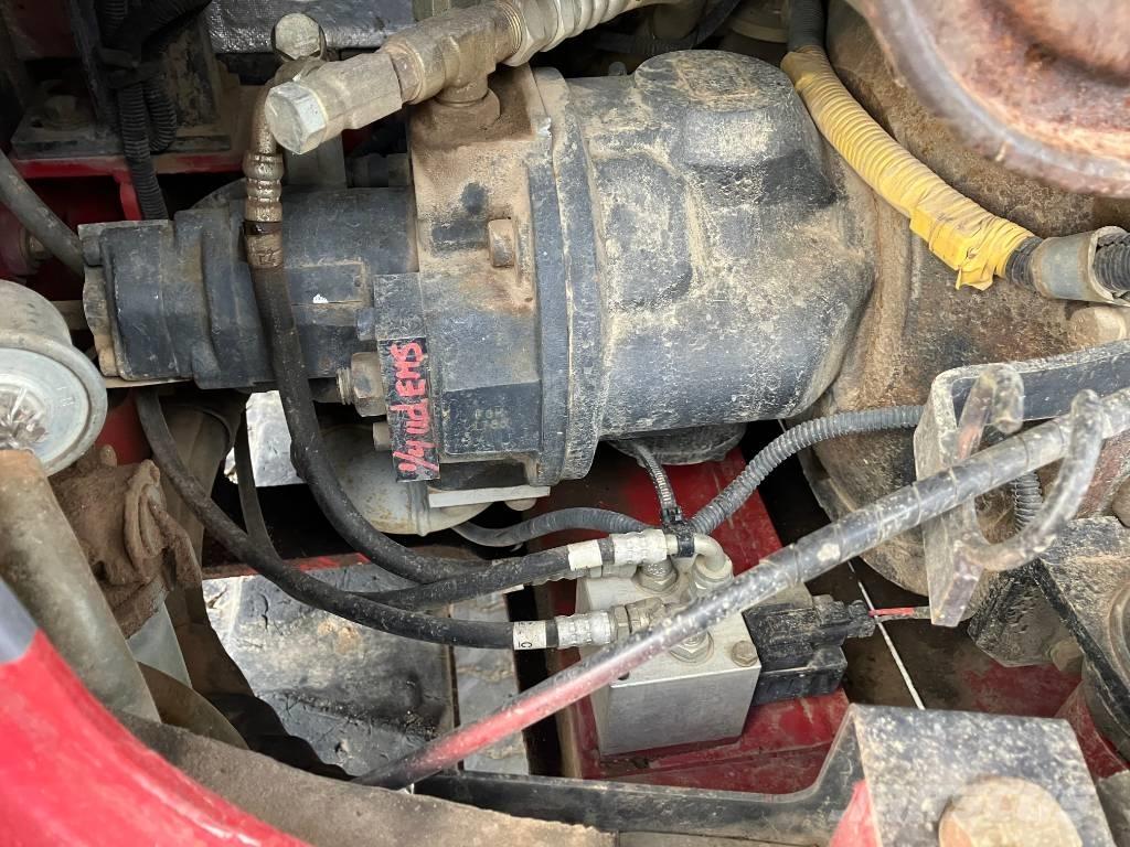 Takeuchi TB 250 Roomikekskavaatorid