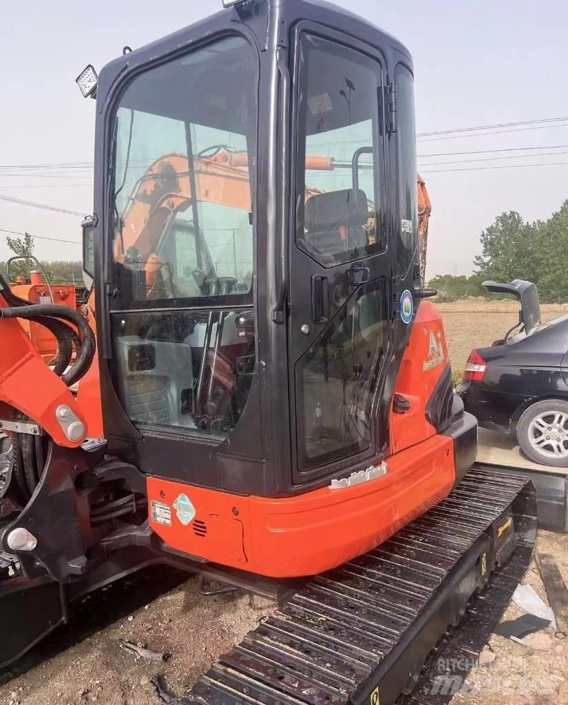 Kubota 161 Miniekskavaatorid < 7 t