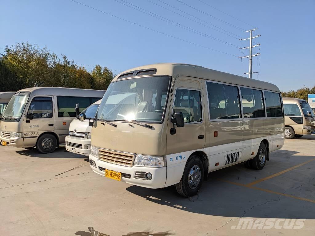 Toyota Coaster Bus Väikebussid