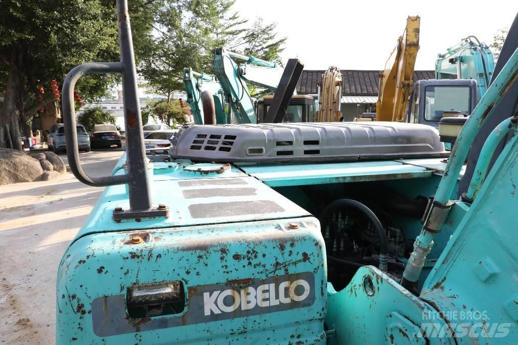 Kobelco SK 210-8 Roomikekskavaatorid