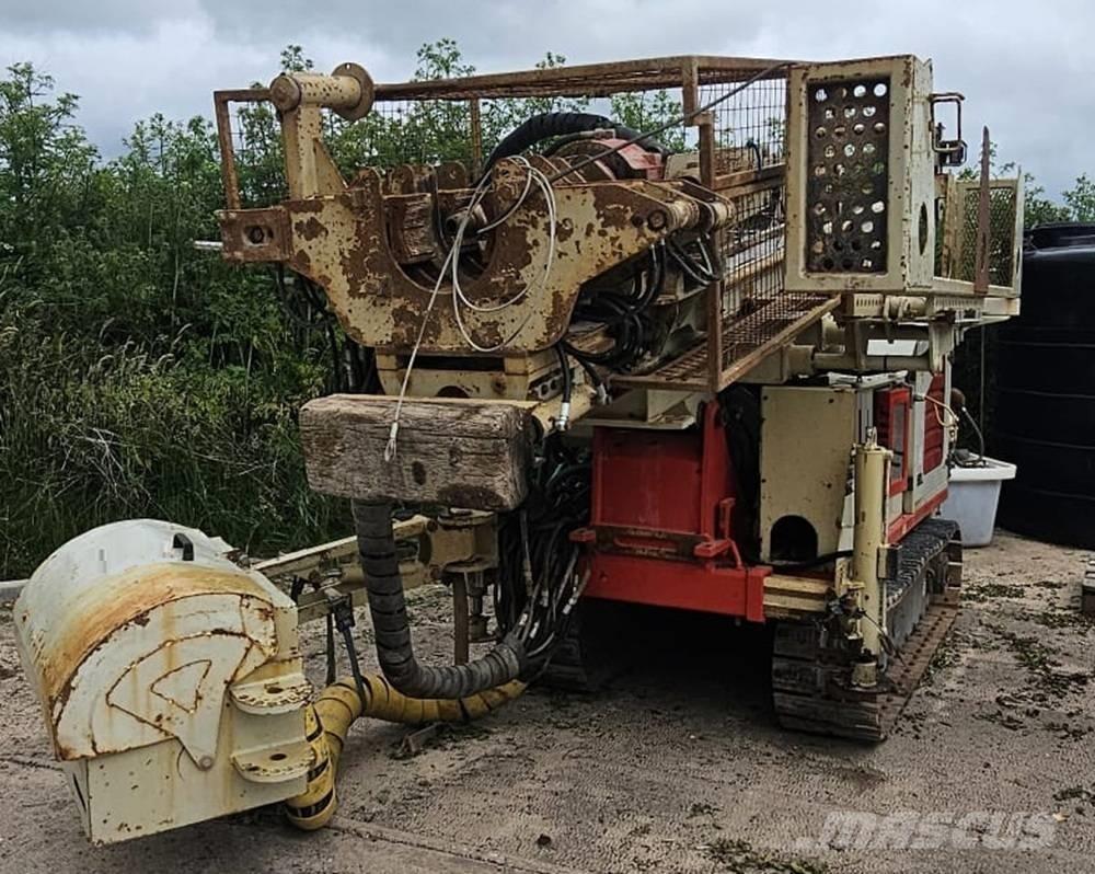 Comacchio MC 405 Raskepuurid