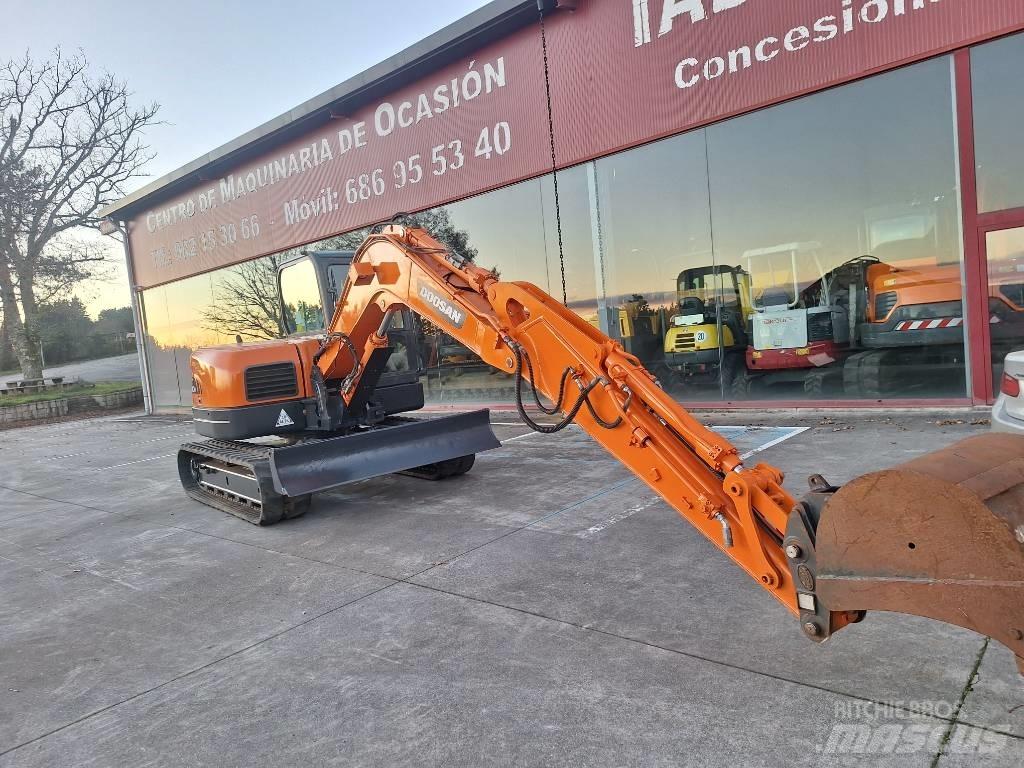 Doosan DX 80 R Väikeekskavaatorid 7t-12t