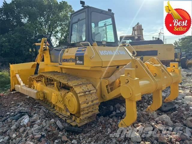 Komatsu D 85 EX Buldooserid