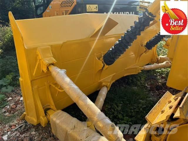 Komatsu D 85 EX Buldooserid