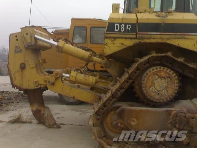 CAT D8R Buldooserid
