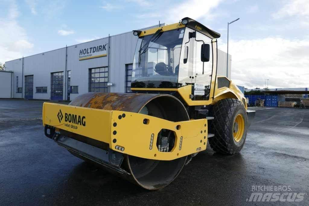 Bomag BW 213 D-5 Pinnasetihendajad