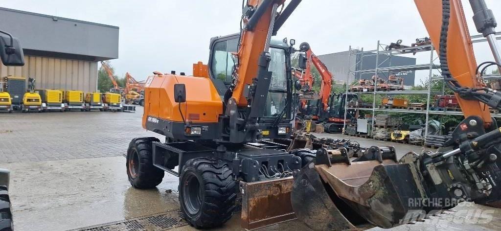Doosan DX 100 W-7 Ratasekskavaatorid
