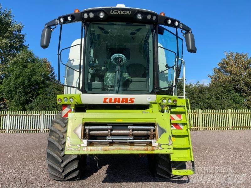 CLAAS LEXION 750 Teraviljakombainid