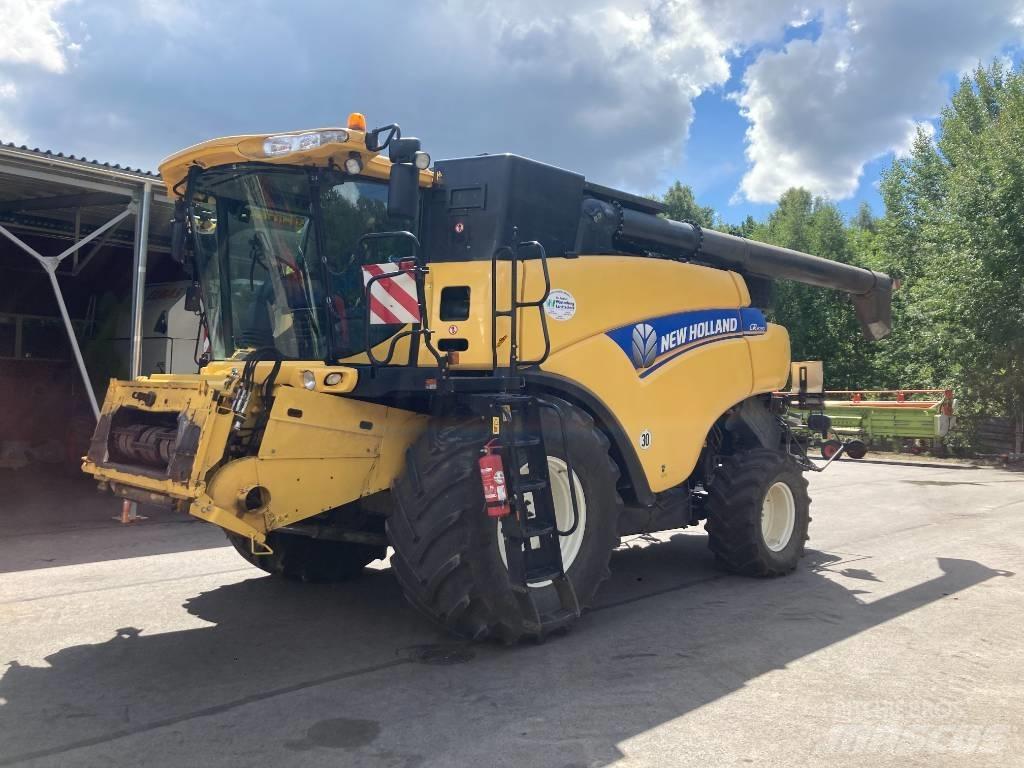 New Holland CR 9090 Teraviljakombainid