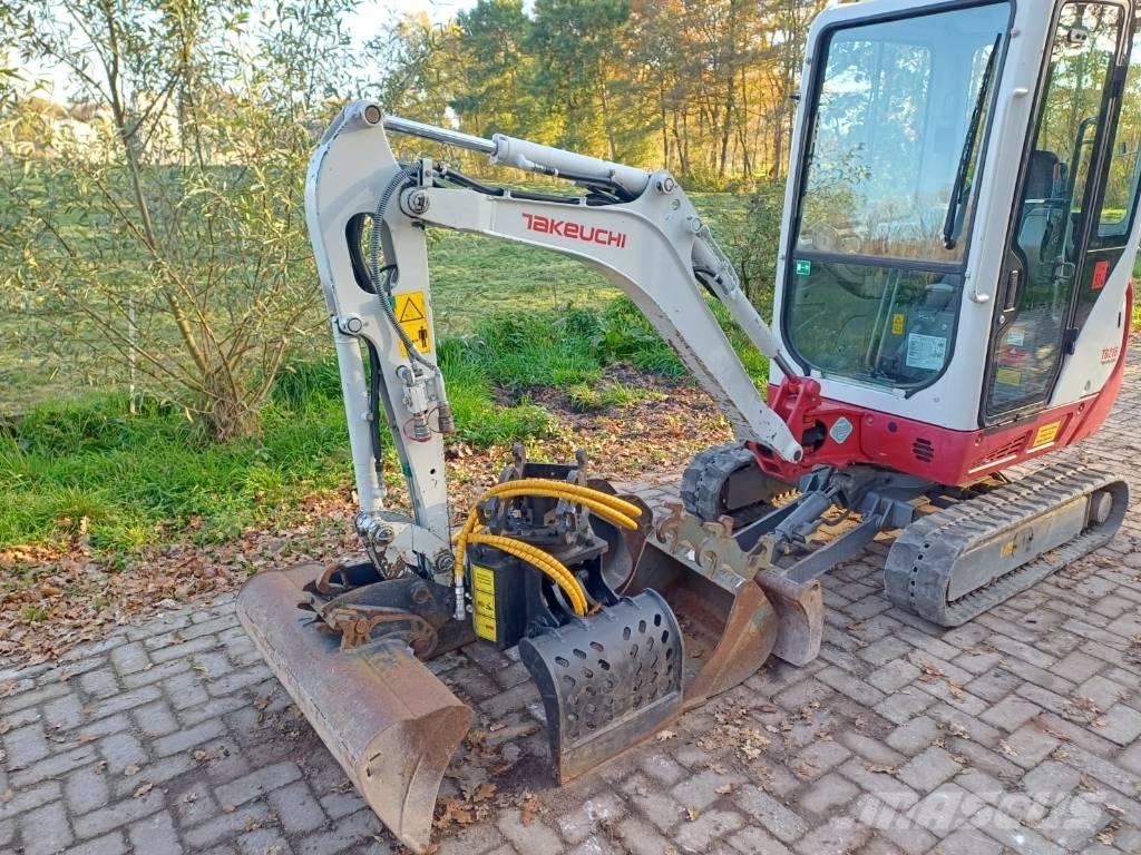 Takeuchi TB 216 Miniekskavaatorid < 7 t