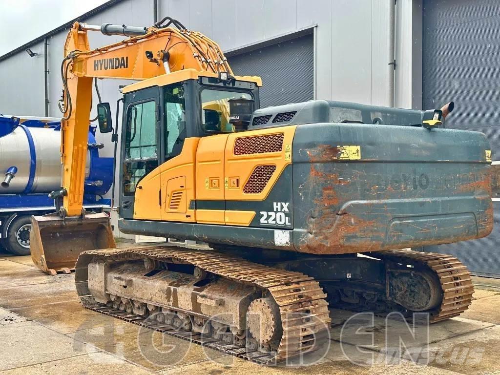 Hyundai HX220L Roomikekskavaatorid