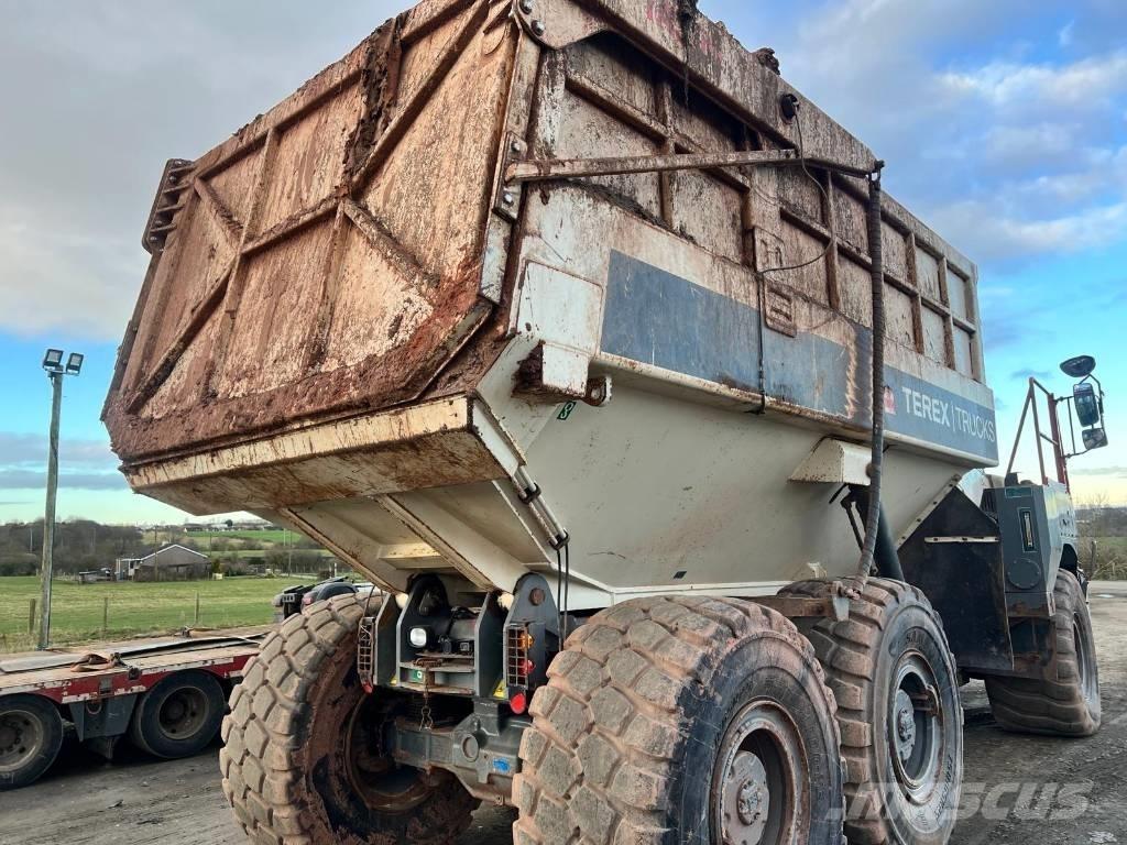 Terex TA 30 Liigendraamiga pinnaseveokid
