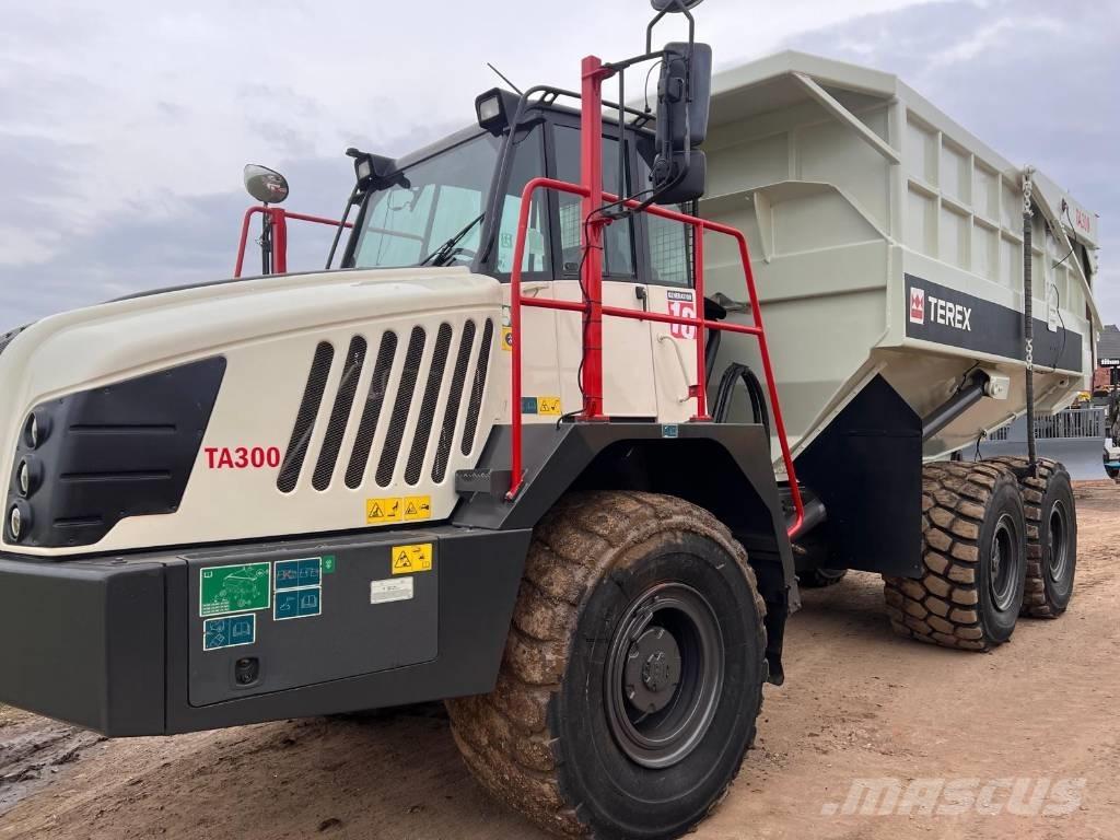 Terex TA 300 Liigendraamiga pinnaseveokid