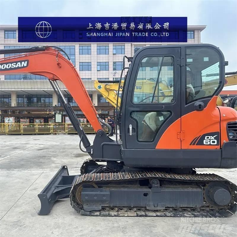 Doosan DX 60 Miniekskavaatorid < 7 t