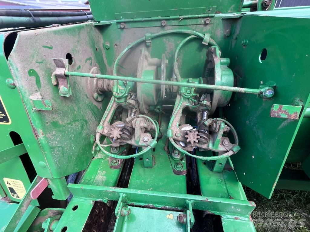 John Deere 359 Heinapressid
