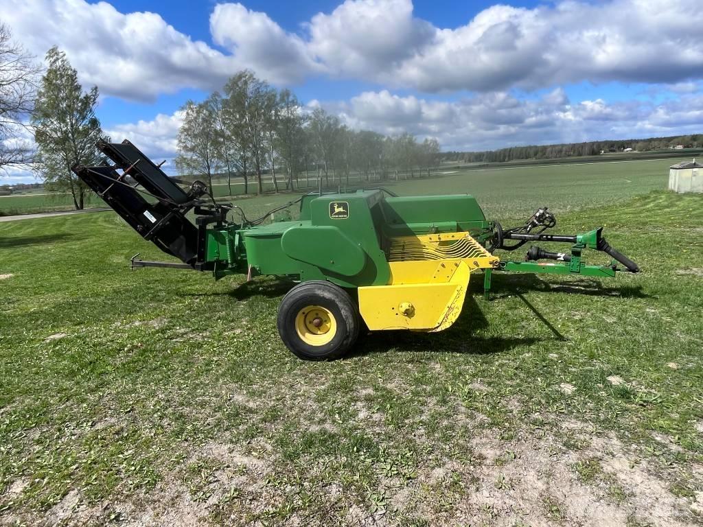 John Deere 359 Heinapressid