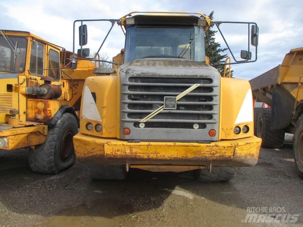 Volvo A 30 D Liigendraamiga pinnaseveokid