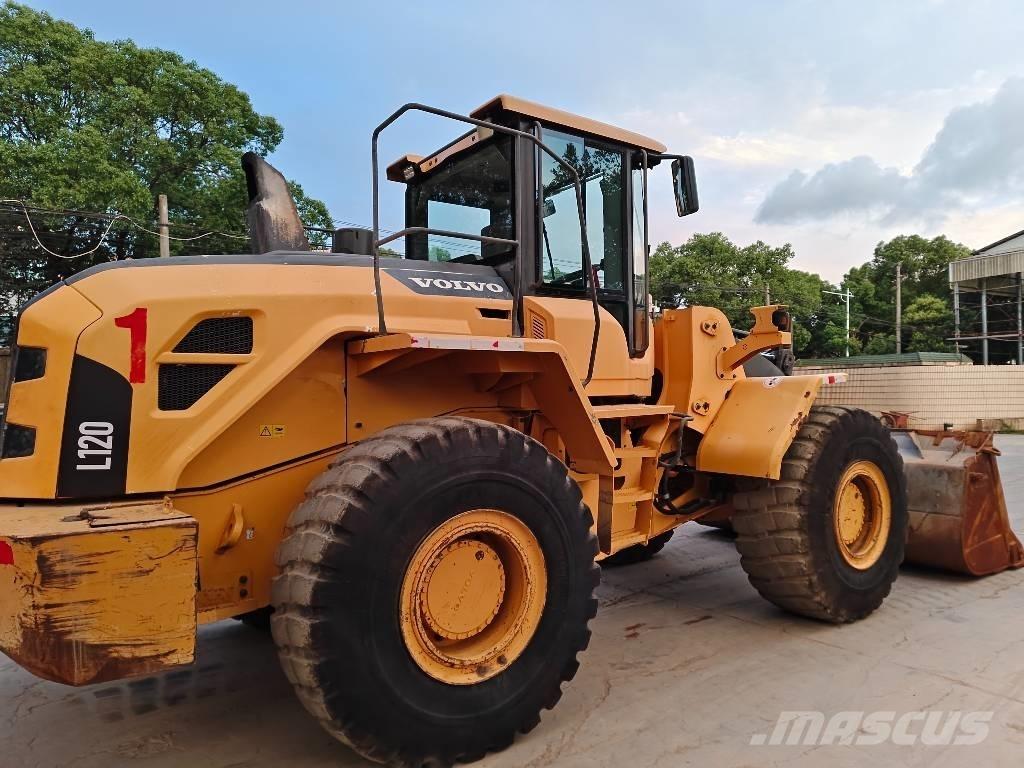 Volvo L 120 Rataslaadurid