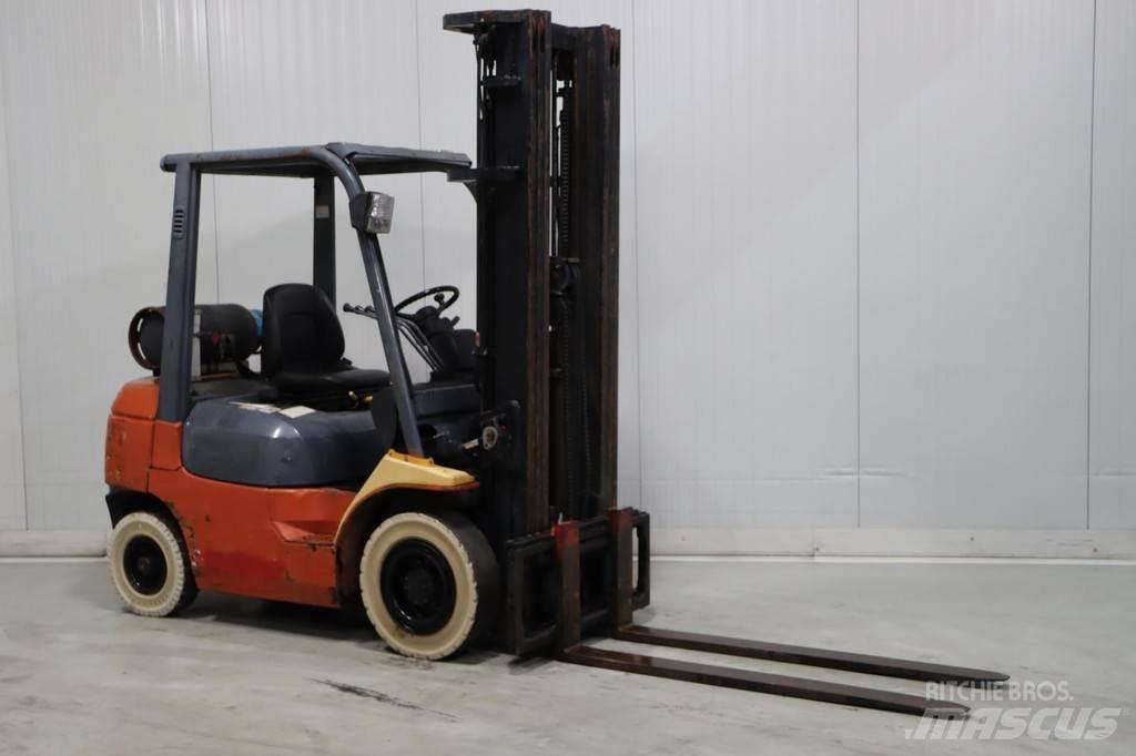 Toyota 42-7FGF25 Gaasitõstukid