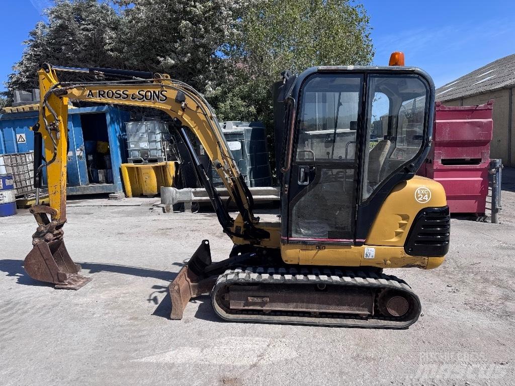 CAT 302.5 Miniekskavaatorid < 7 t