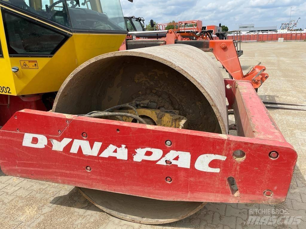 Dynapac CA 302 D Ühe trumliga rullid