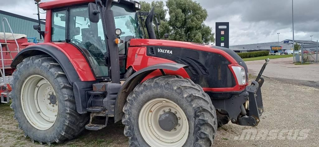 Valtra T 203 Traktorid