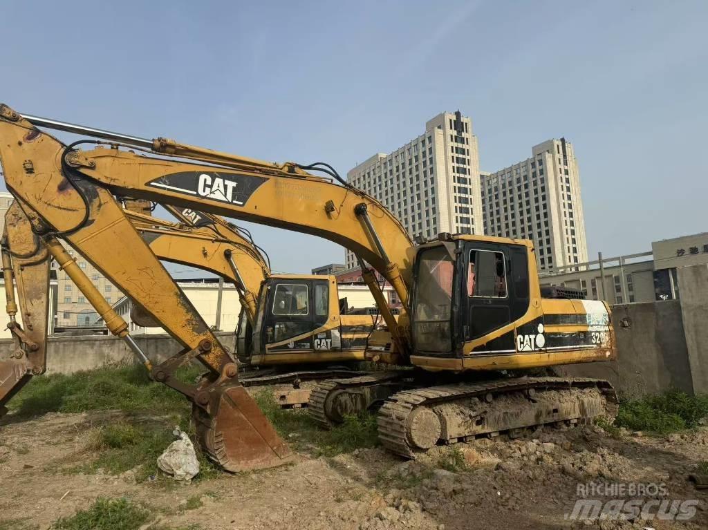 CAT 320 B L Roomikekskavaatorid
