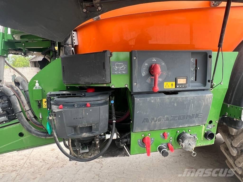 Amazone UX 11201 Väetisekülvikud pihustiga