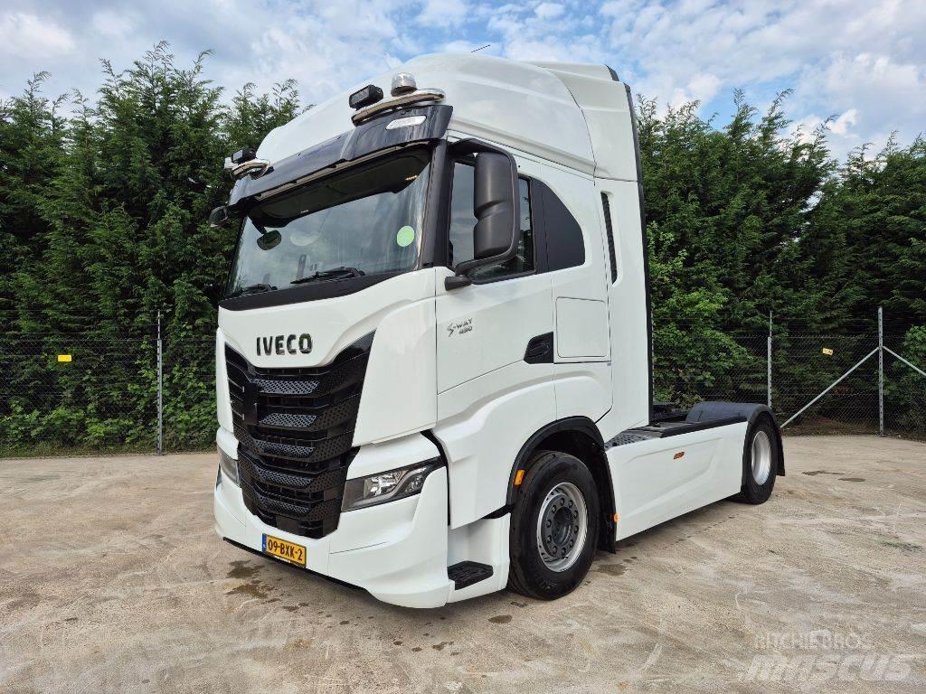Iveco S-Way 490 Sadulveokid