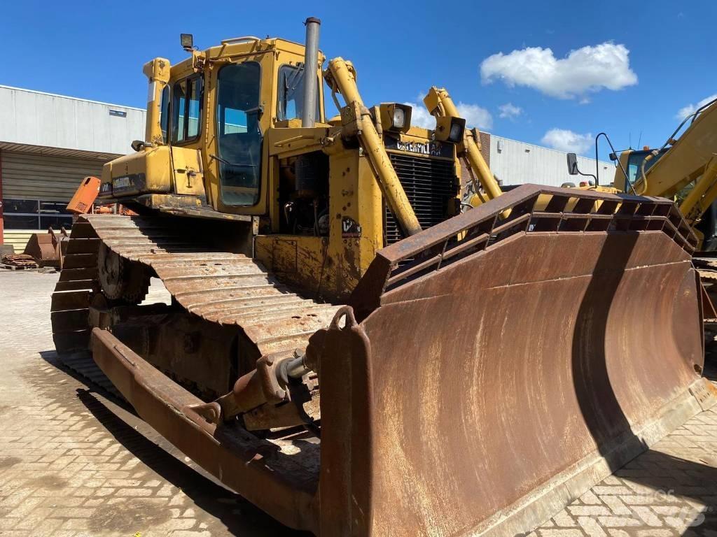 CAT D 6 H Buldooserid