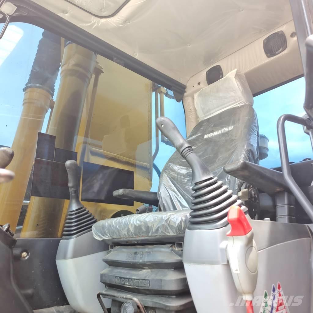 Komatsu PC 220 Roomikekskavaatorid