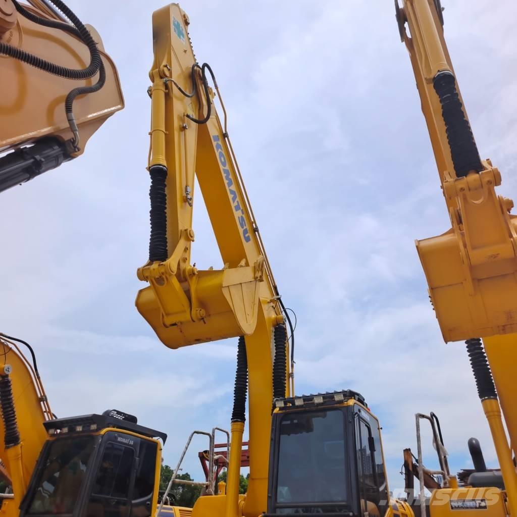 Komatsu PC 220 Roomikekskavaatorid